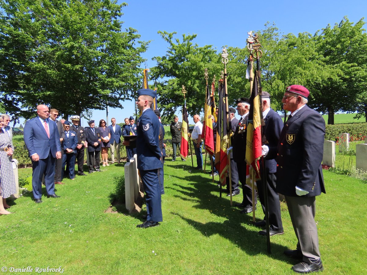 Danelleke13's tweet photo. Memorial Day Ceremony at Heverlee War Cemetery in Belgium. #usabmc #memorialday2026 #aomda https://t.co/uqgctUHFxG