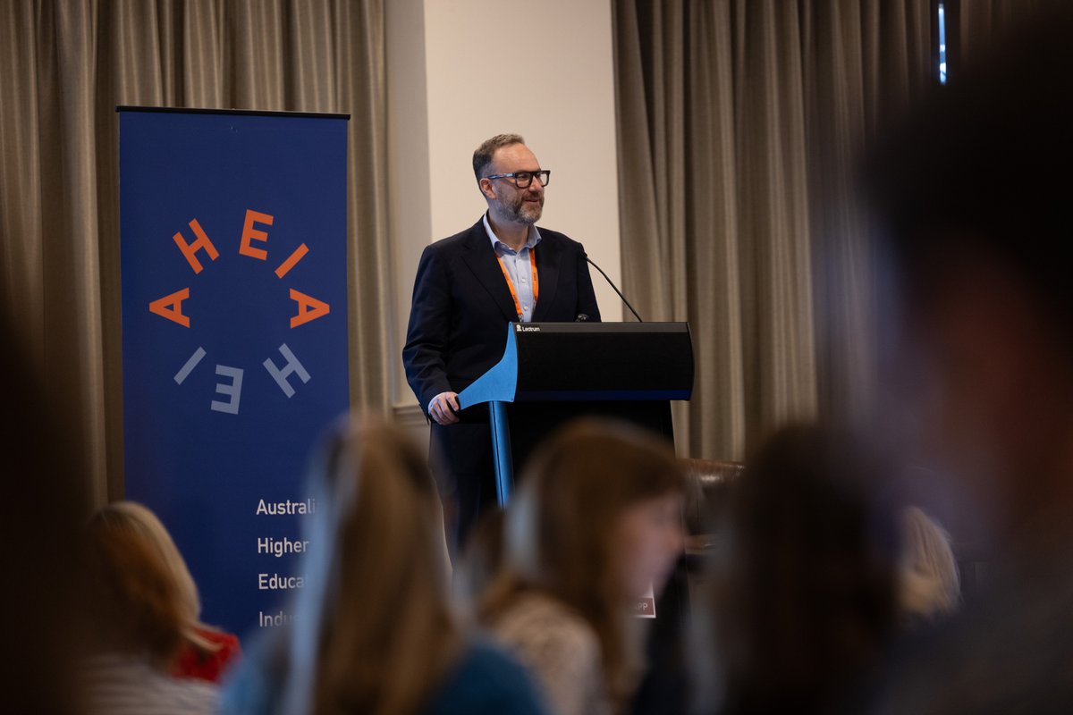 Universities Australia tweet media