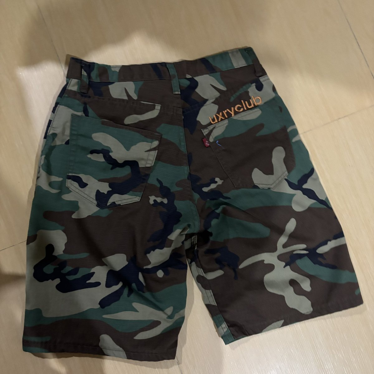 H007RTH's tweet photo. ส่งต่อเสื้อผ้าเค้าค่า ส่งของพรุ่งนี้ ⭐️

ส่งต่อ  uxryclub camo shorts
Size :  28 สะโพก 38-39 ยาว 23 
📮 400 ฿ รวมส่ง  

#ส่งต่อเสื้อผ้า #ส่งต่อเสื้อผ้ามือสอง #โล๊ะตู้เสื้อผ้า #เสื้อผ้าy2k #เสื้อผ้ามือ2 #ส่งต่อกระเป๋า #ส่งต่อduex #ส่งต่อstylistshop #ส่งต่อvgh https://t.co/cU4EWnhQzF