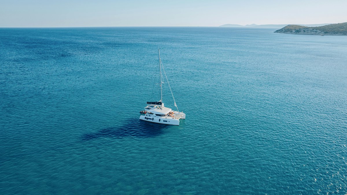 SailwaysGr's tweet photo. Bookmark our offers page! We continuously update our exclusive charter deals throughout the season. 
👉 Keep an eye on our latest, rotating offers here: https://t.co/V7Ui6mIvNr
#sailways #yachtchartergreece #sailinggreece #catamarangreece #greekislands #yachtlife #Summer2026 https://t.co/3kvz2WWrzg