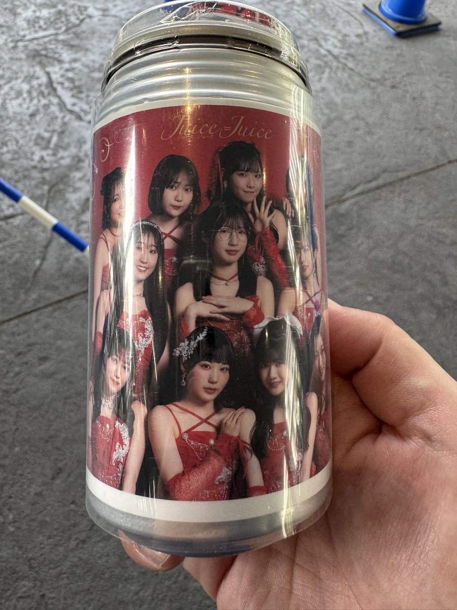 DD_yako's tweet photo. 運試しのオリジナルラベル缶
全員集合だった。
ナレーションは里愛

#juicejuice https://t.co/141jCWkmTl