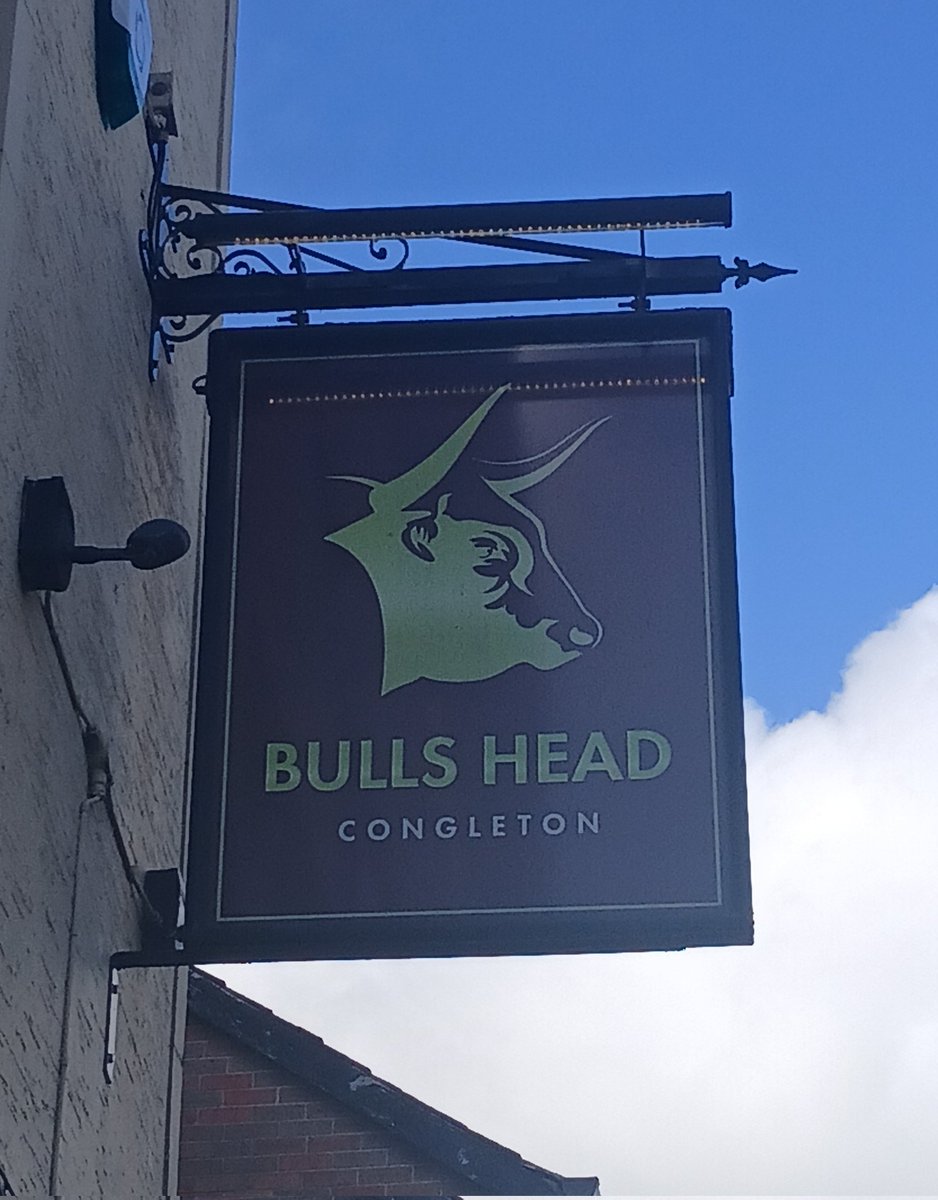 Pub Signs of Britain tweet media