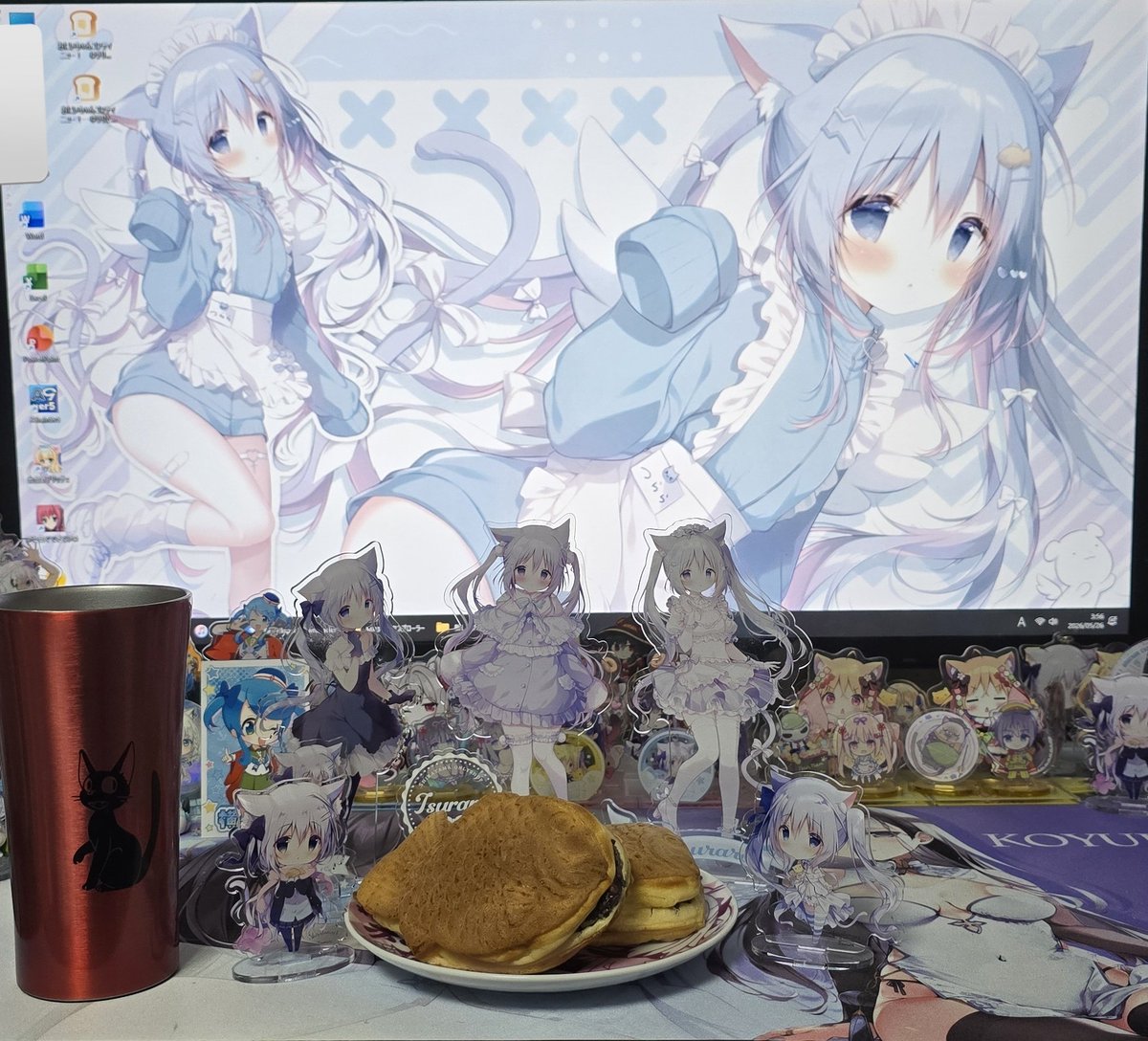 激レア☆꒰ঌしらたま 先生໒꒱【C105】つららちゃん等身大タペストリー 本日は、しらたま先生の看板娘さんのお一人、 つららちゃんのお誕生日 タペストリー