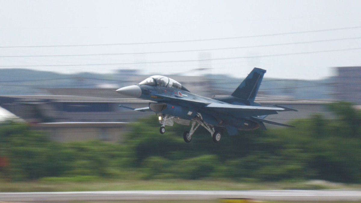 mt4692's tweet photo. 松島基地からF-2#108の持ち込みが有りました。

動画は此方⇒https://t.co/7KpgLBBo9E

#F-2
#松島基地
#小牧基地
#岐阜基地
#IRAN入り https://t.co/tirYyshmrx