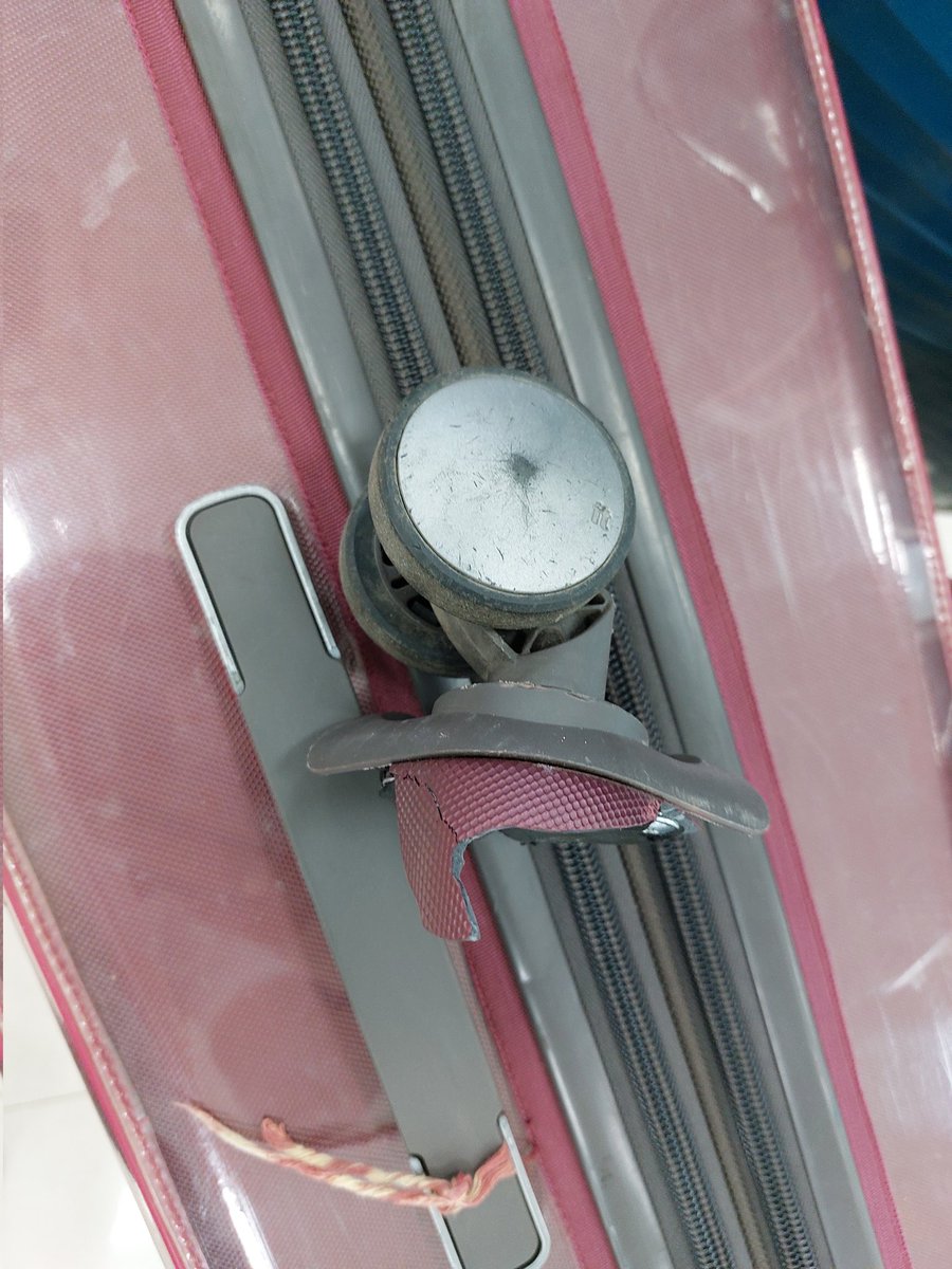 Harish_Kalantry's tweet photo. Thanks @AkasaAir for turning my luggage into spare parts on flight QP1513 (BLR–DBR). PNR A9UWKQ

Bag arrived with detached wheel with body, marked as “major damage” in PIR. Compensation discussion felt like less support more bargaining. @airsewa_MoCA
@DGCAIndia
@Mukesh_84 https://t.co/tRcoLpPNpB
