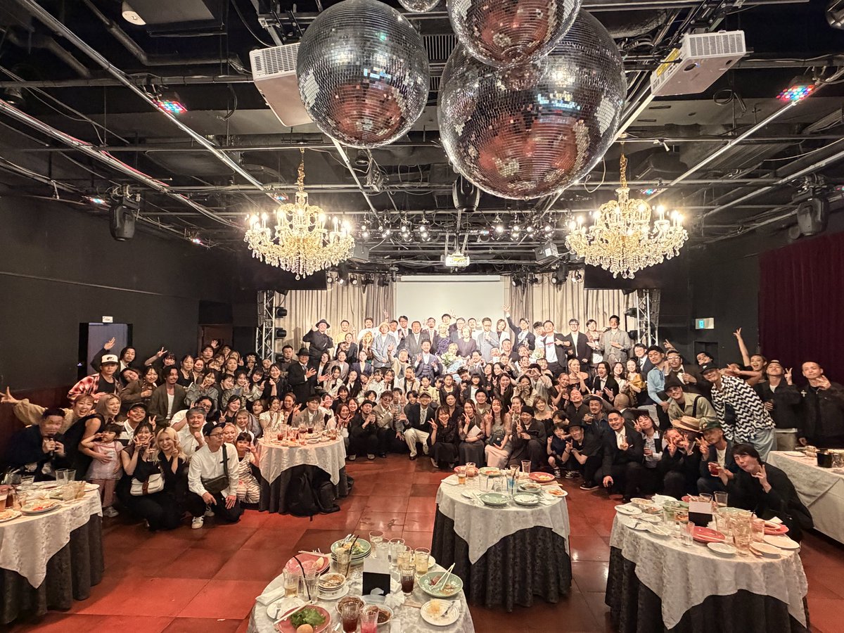 OGB_HiRoC's tweet photo. 2026/05/24
無事にWedding Party終わりました！
とにかく準備が思ったよりバタバタでしたが、我々夫妻の為に皆さんが来てくダサった事が本当に嬉しかったし、やってよかったと心から思えました！

我らが甘えんボーイズ会長に乾杯のスピーチもしてもらえて感無量！
ありがとうございました🙇🏽✨ https://t.co/h6Q48Tvv23