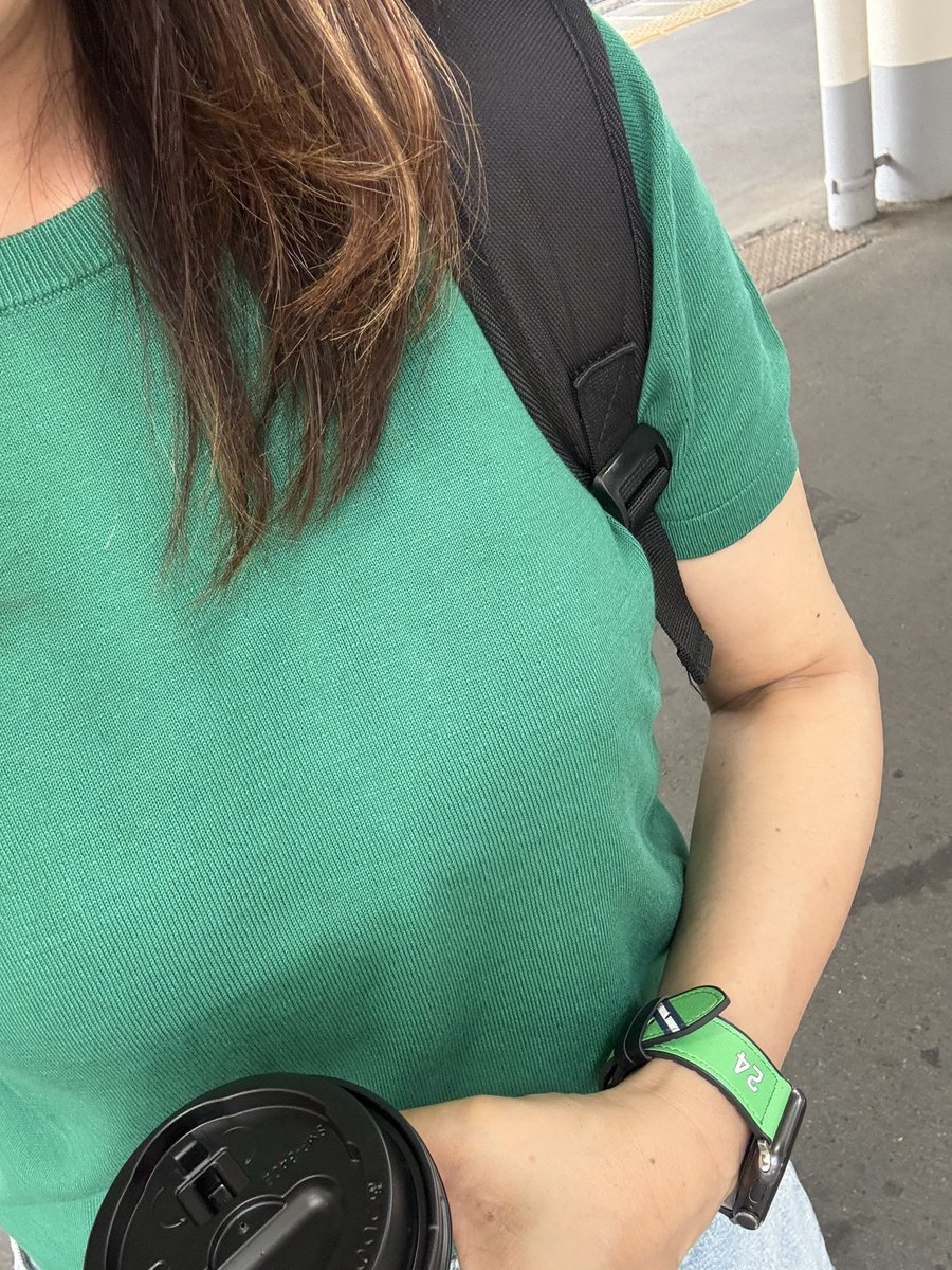 燕子 tweet media