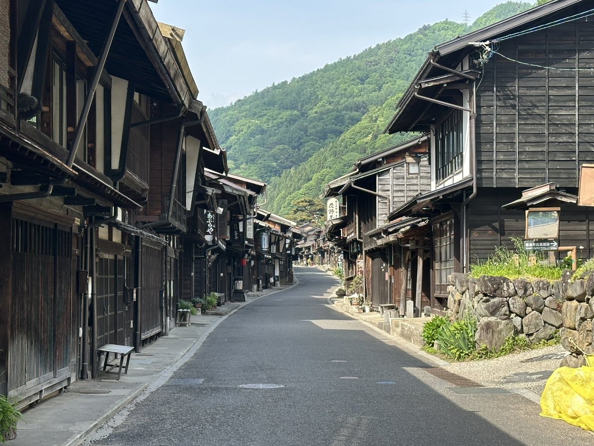 lexustaxi's tweet photo. 中山道　木曽路　奈良井
日本の元風景　500年以上続く街道の街並み https://t.co/eK7sU6V8Er