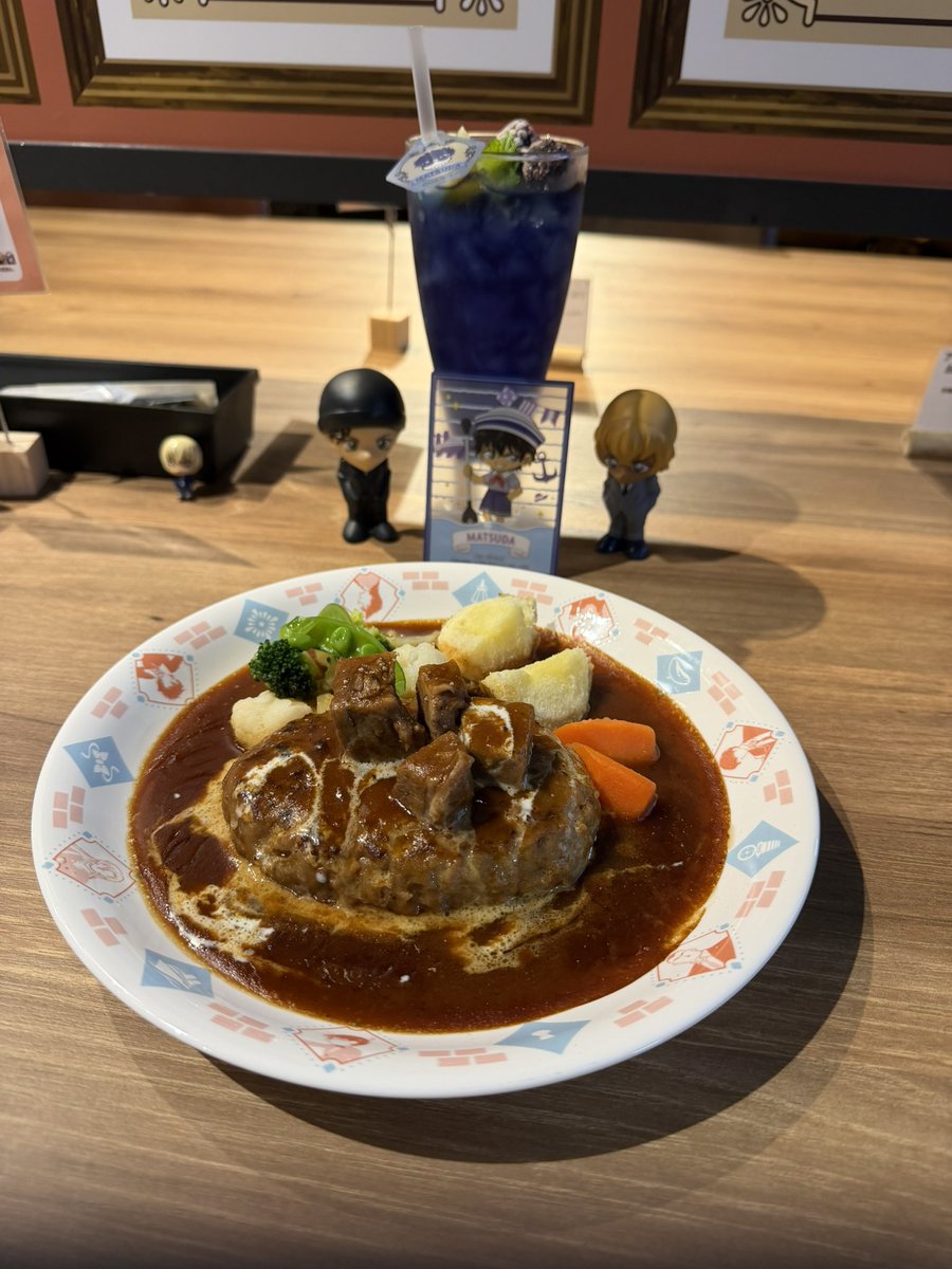 P74694548's tweet photo. 今年もコナンカフェ行ってきました☕✧

皆さん、渋谷会場は穴場です！✨
綺麗でスペースにも余裕があって居心地最高でした😆👍🏻‼️しかもこの日は神席で赤安を堪能しながら食べれてさらにHAPPY🫶🏻💖 https://t.co/UzNkqIeerq