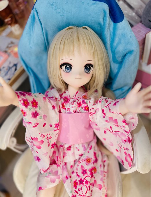 DOLLTAdoll's tweet photo. Our beautiful girl just got another brand-new outfit, and she looks incredibly gorgeous! 🥰
Huge thanks to @Irisu1817  for treating our Suzu like a true princess. You have the best styling taste! 😆
#DOLLTA   
#ドリタ   
#多丽塔
#Suzu
#アニメドール
#あなたの溺愛ドールを見せて https://t.co/PlWCbx68Wt