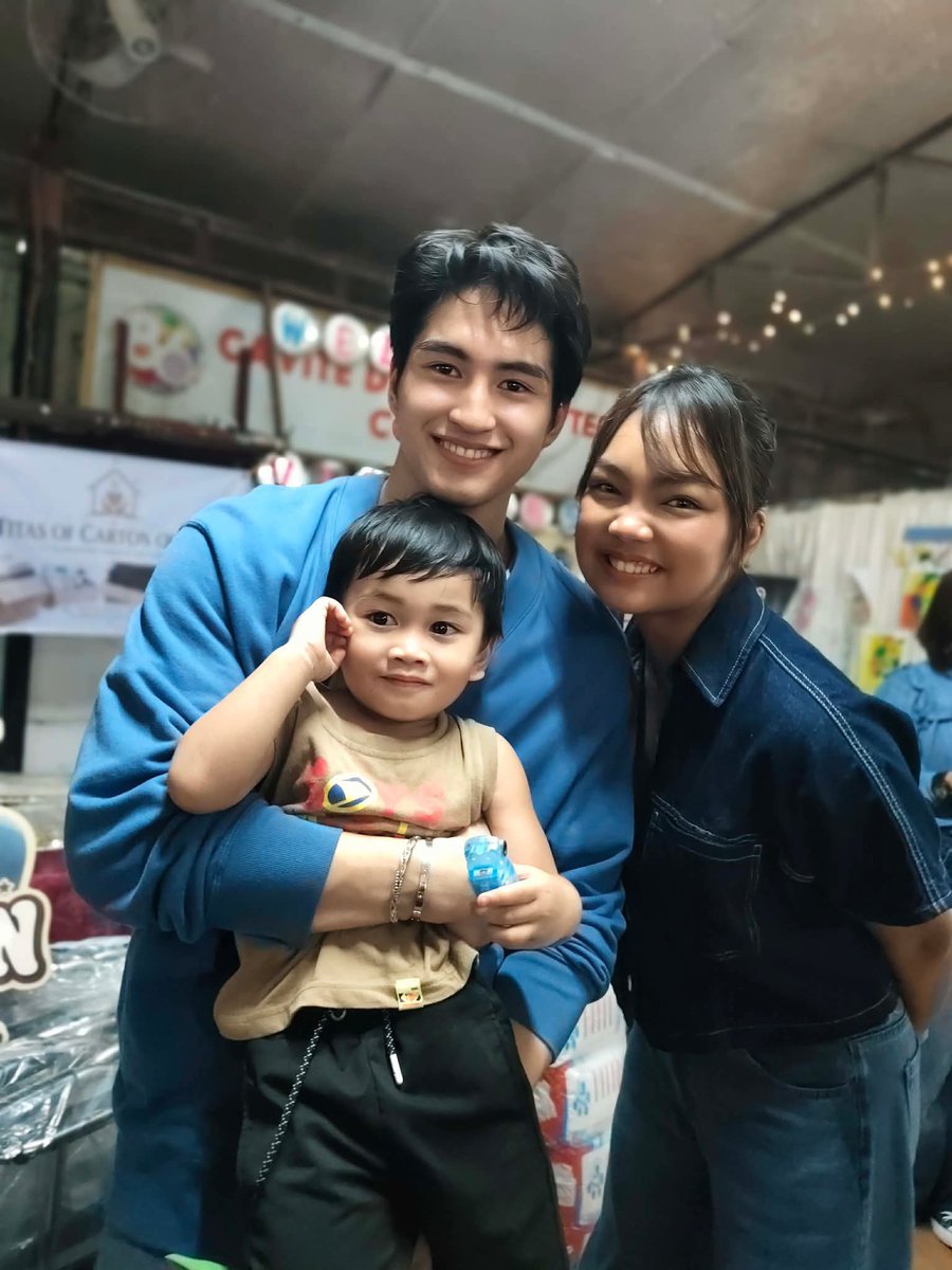YvetteYvongfby's tweet photo. Sorry guys sila talaga yung Legal. 

CARTON TUES CHARITY 
#antonvinzon #CarmelleCollado https://t.co/TVcRAZQ9tv