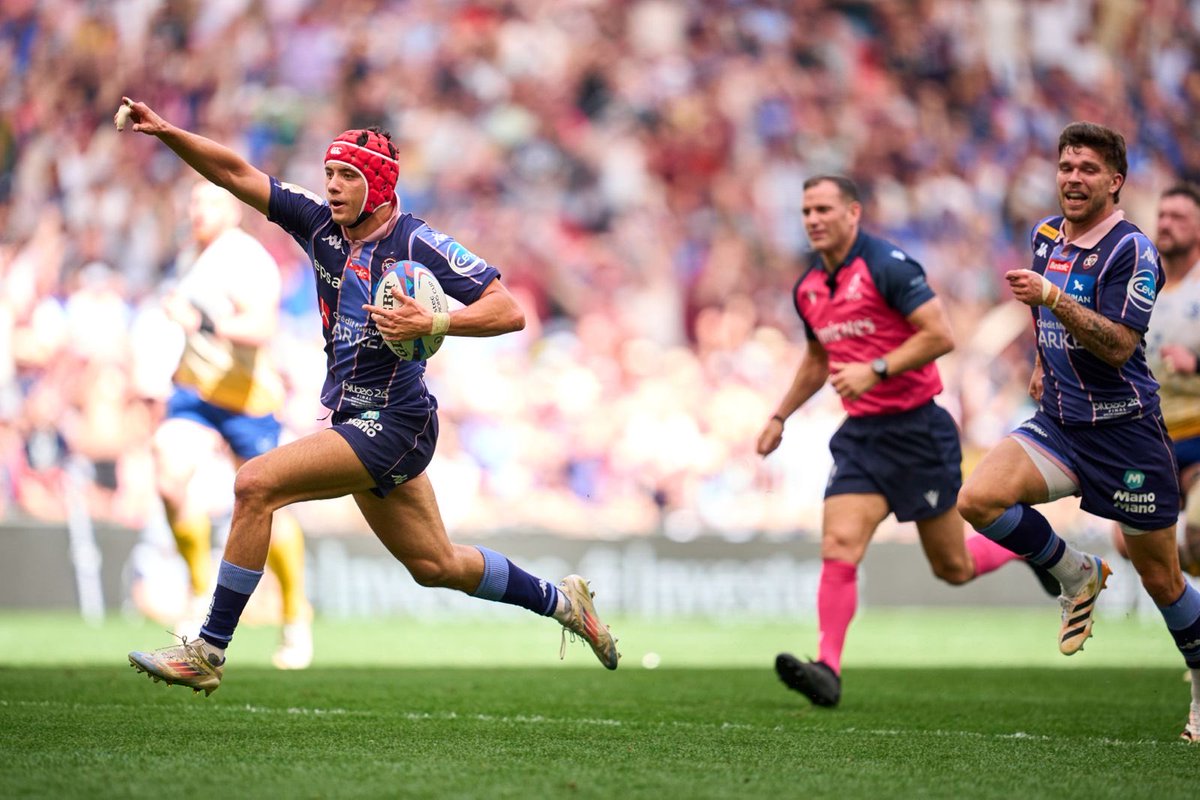 Migueloses91's tweet photo. European Rugby Champions Cup Final between Leinster and Bordeaux held at San Mamés Stadium in Bilbao.
(Foto AP/Miguel Osés) https://t.co/9R0OOQAXBB