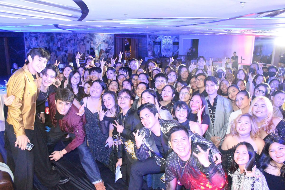 Sparkle GMA Artist Center tweet media