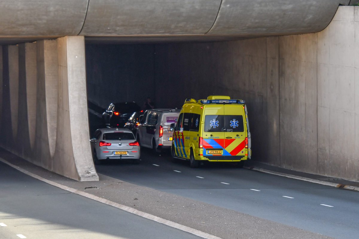 Lange file door ongeval in aquaduct Leeuwarden