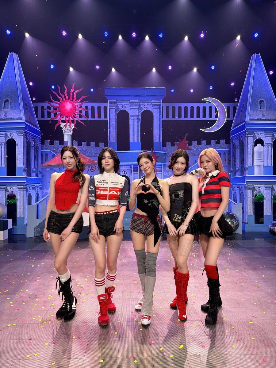 ITZY tweet media
