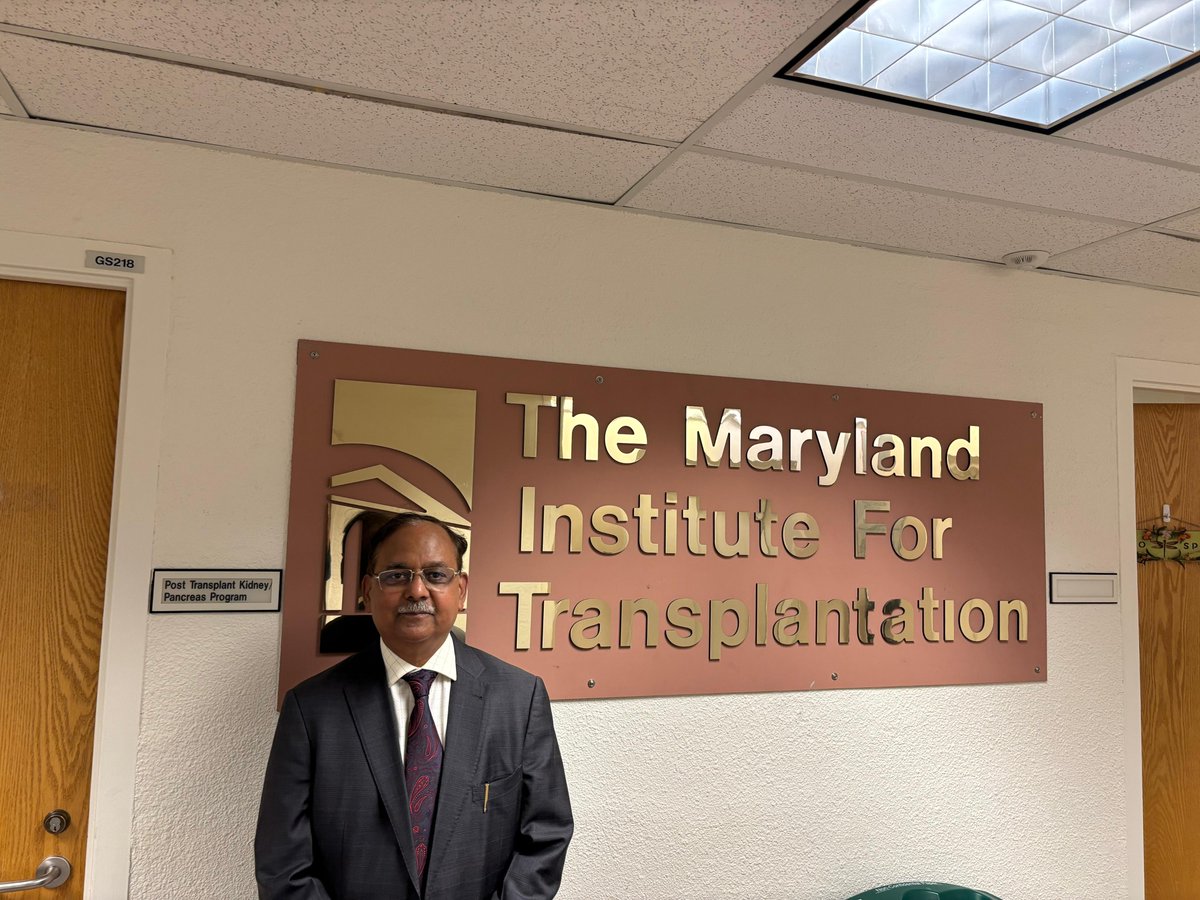 dranantkumar1's tweet photo. After the conference on 19 th May  I was invited by the University of Maryland to elaborate on,how I had achieved the world’s largest Robotic Kidney Transplant Program. https://t.co/WYPNZl2BaM