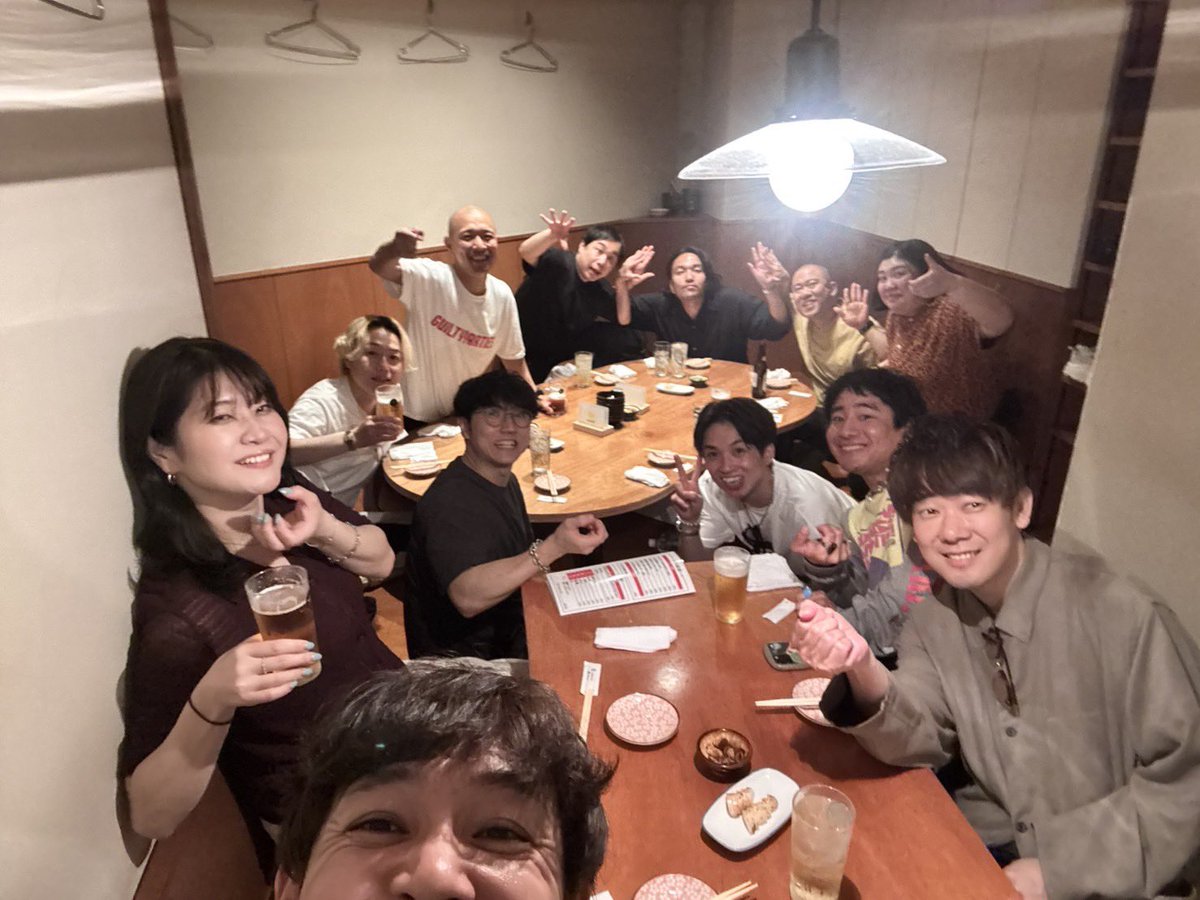 marseillemanzai's tweet photo. 何年か前にプレイバックした様な日でした！

私だけ売れてない！

頑張らねば！ https://t.co/vkZr4twnbp