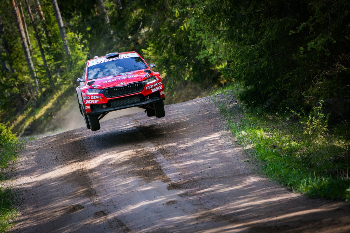 RalliSM's tweet photo. Rallin SM-sarjan 5. osakilpailu ajetaan 12.-13.6 Keski-Suomen sorateillä. SM-osakilpailun lisäksi Jyväskylä Rallissa kilpaillaan Viron rallimestaruussarjan kolmas osakilpailu, joten luvassa on myös maaotteluhenkeä eteläisen naapurimme kanssa.

Lue lisää: https://t.co/SrG2KaCD5w https://t.co/rqvtdMTcb4