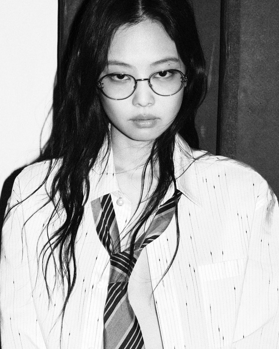 jennie pics tweet media