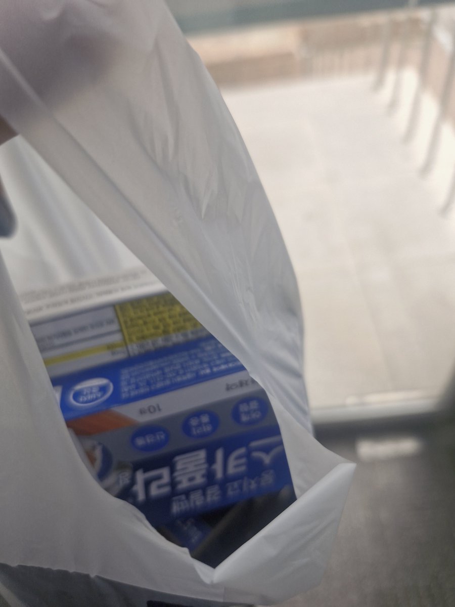 사또시 tweet media
