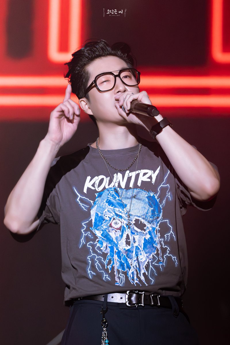 a_rainy_April's tweet photo. 260523 서울재즈페스티벌
#에픽하이 #EPIKHIGH https://t.co/pOemtaQRcJ