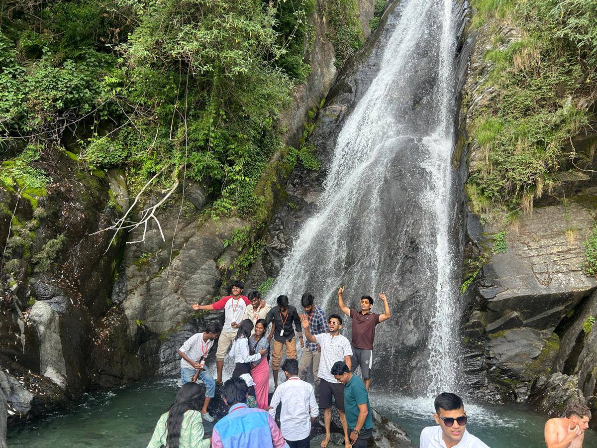 cuhp2010's tweet photo. On the fifth day of the ongoing cultural exchange under the Ek Bharat Shreshtha Bharat initiative, the visiting delegates from NIT Puducherry embarked on an experiential tour of the socio-cultural hubs around Dharamshala.
​The itinerary included a visit to the historic St. John in the Wilderness Church (McLeod Ganj), an exploration of local heritage at Bhagsunag, and an interaction with the local community in McLeod Ganj. The tour aimed to provide the delegates with firsthand exposure to the unique colonial history, spiritual diversity, and socio-cultural fabric of the region. 📷📷
​#YuvaSangam #CUHP #NITPuducherry #EkBharatShreshthaBharat #CulturalExchange #FieldVisit #HigherEducationIndia
#YuvaSangamPhase6 #EkBharatShreshthaBharat