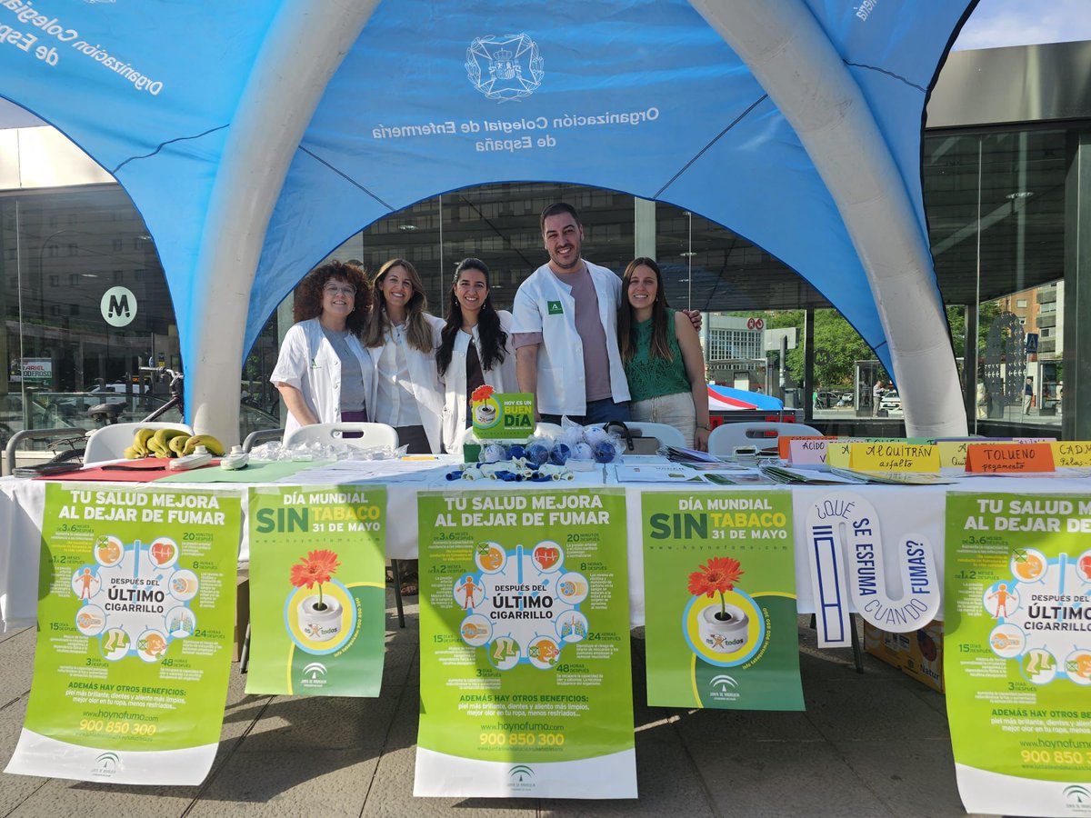 dsapsevilla's tweet photo. Con motivo del #diamundialsinhumo, las Enfermeras de Familia y Comunitaria dinamizan una mesa informativa para sensibilizar sobre el tabaco🚭

¡Gracias por vuestra dedicación, cercanía y por cuidar tan bien de nuestra comunidad! ❤️ https://t.co/N8qpYTwOgm