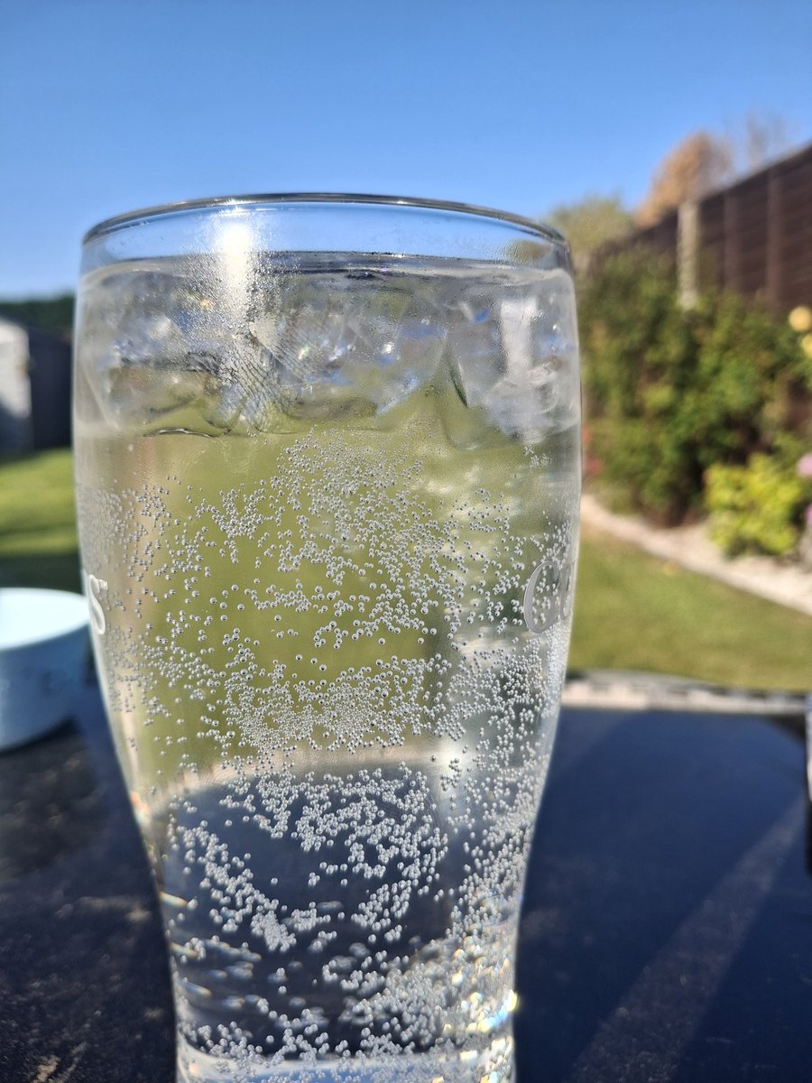 1SLToo's tweet photo. Better than being abroad IMO, even split the 'G' with my sparkling iced water. 
Have a great day everyone. https://t.co/I8xHjjoNEJ