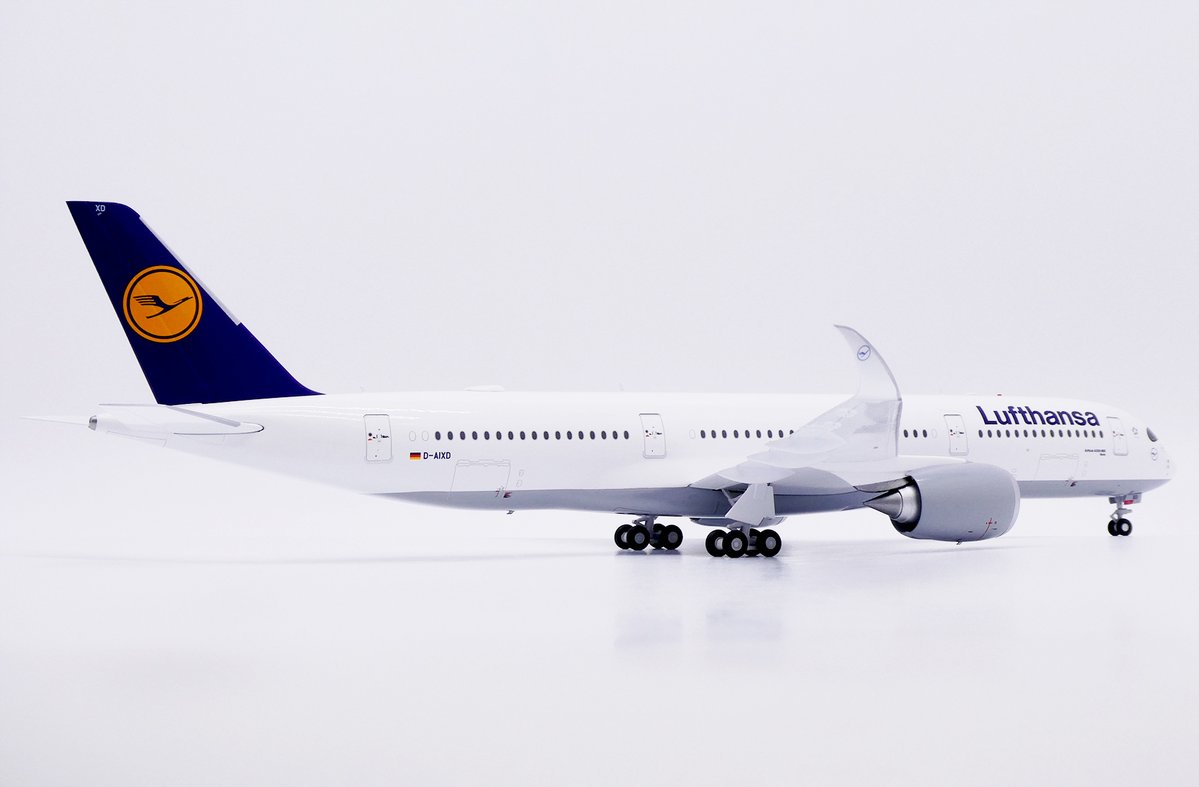 ModelAirliner's tweet photo. 本日のおすすめ
🔴先割予約15％OFF🔴
1/200 A350-900XWB ルフトハンザ航空 D-AIXD
👇👇👇👇👇👇👇
https://t.co/XWXOTrpWXz

＃旅客機模型
＃飛行機模型専門店
＃飛行機模型 https://t.co/ioVKRHRPlj