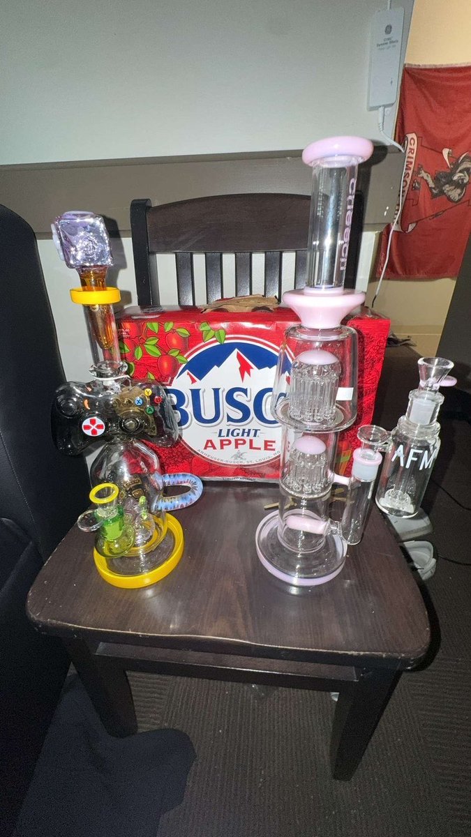 grantsuckspeen's tweet photo. #lifestyle #datnigga https://t.co/kp0lnfMsaO