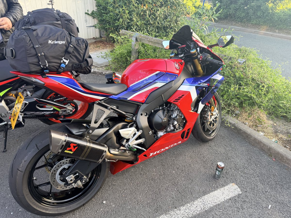 freeman_AFC's tweet photo. MotoGP Mugello! Lets go 🇮🇹🇮🇹 #motogp 
#honda @HRC_MotoGP https://t.co/9XWuR7DJqq