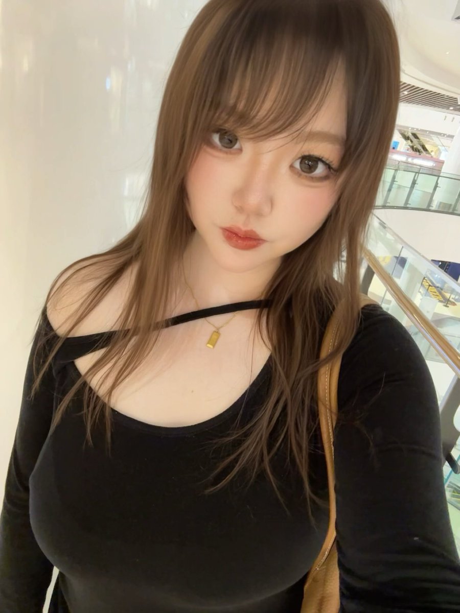 seramoonight's tweet photo. 上次约会新尝试的妆0v0没想到全包眼线还蛮适合我这种眼睛比较长的人） https://t.co/asJbR3XjLn