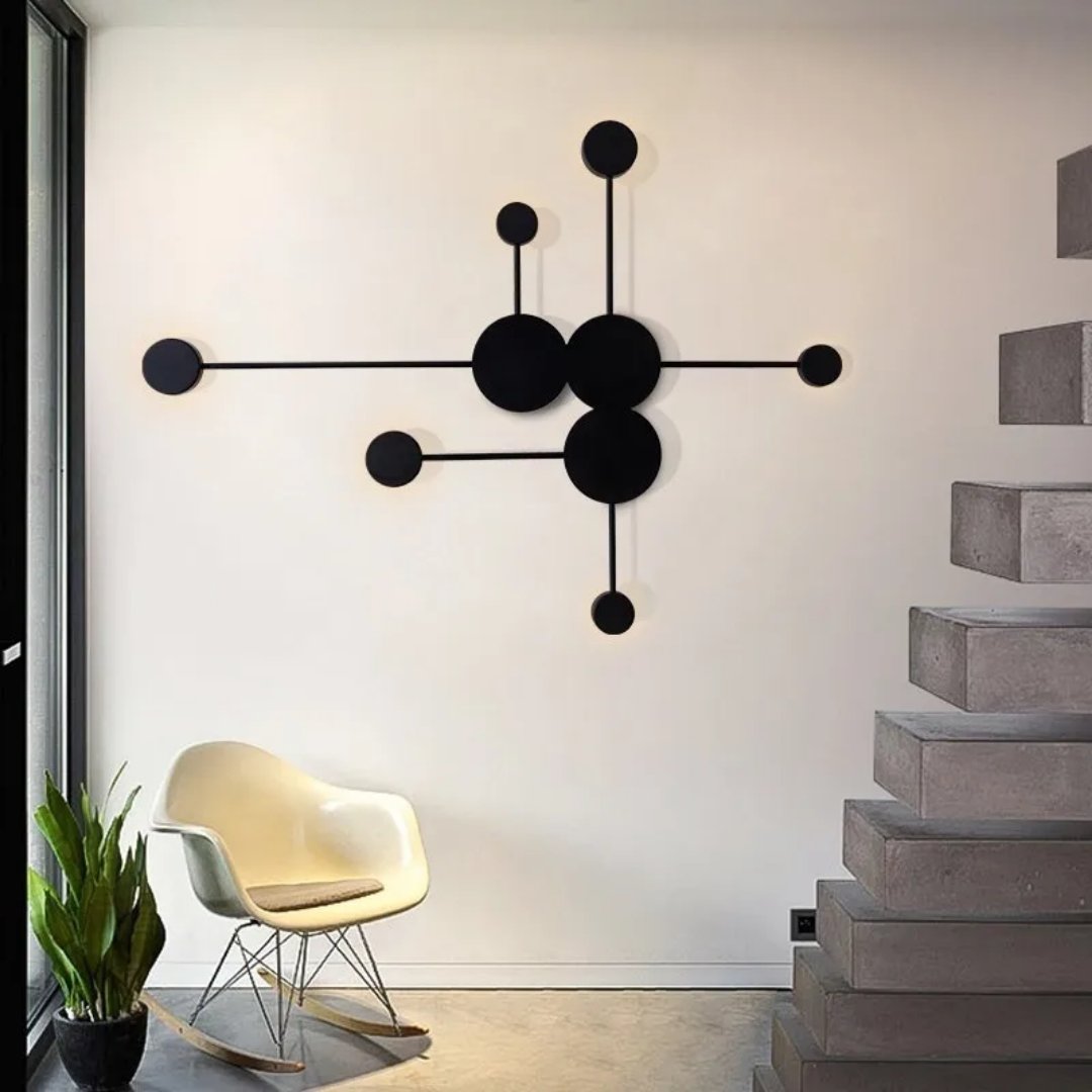 BethansTech's tweet photo. This wall light feels like modern art learning how to glow ✨
“Soft circles, quiet light, and a design that turns every wall into a little moment of magic.” 🖤💡
#Bethanstechnologies 
#UchocheziMtandaoni https://t.co/TFxYeMe195
