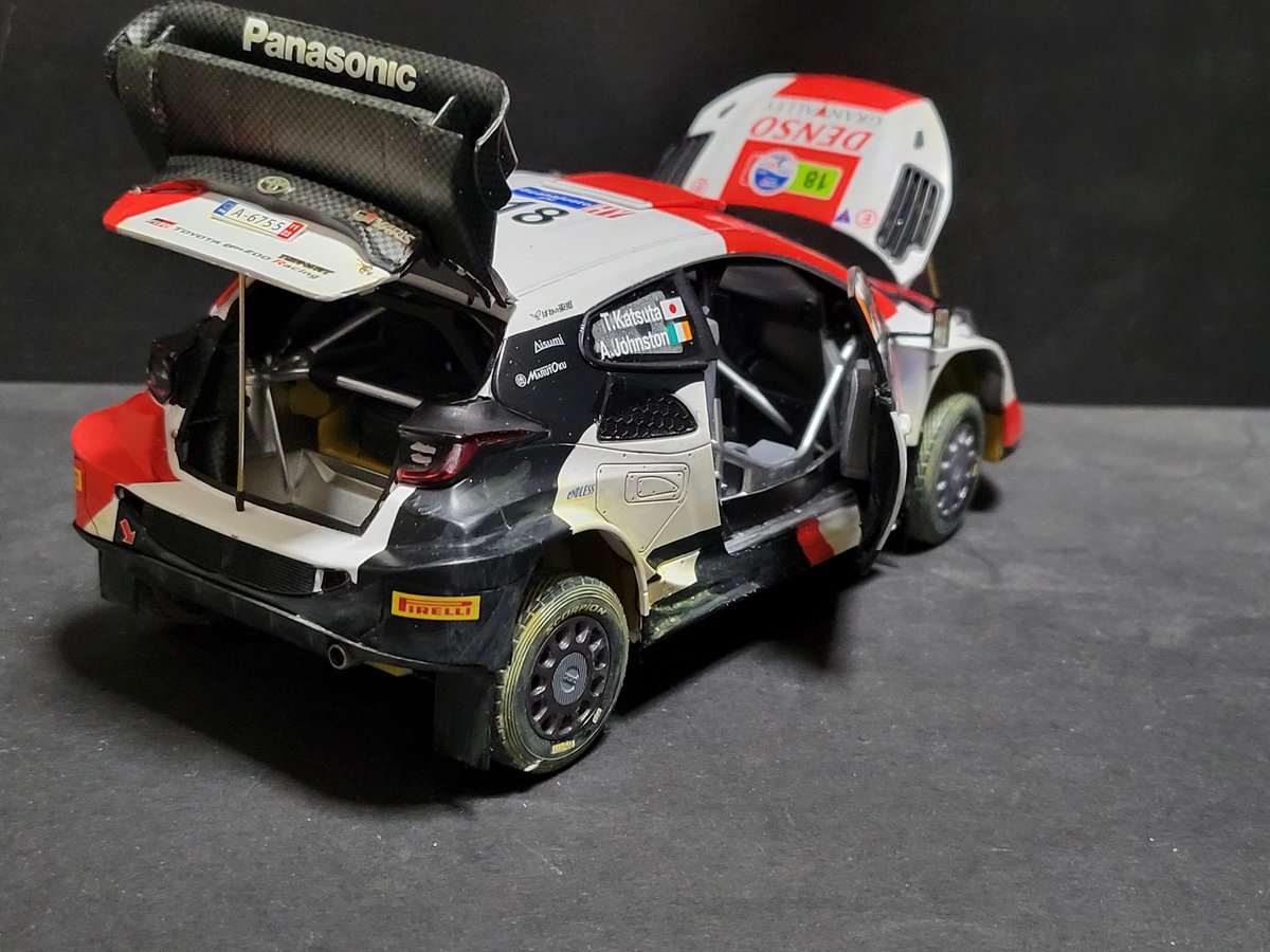 MCzU3IpDxdS4Htn's tweet photo. #プラモデルライフ
#プラッツ
#ラリージャパン
GR YARIS RALLY1 勝田貴元 18号車
今週末のラリージャパンに間に合いました(笑)　色々やりましたが今回グラベル仕様なので泥汚ししました😁
能書きはさて置き実物を31日我八展示会に見に来て下さいませ🙇
お待ちしてます。 https://t.co/gLjzIzzH6l