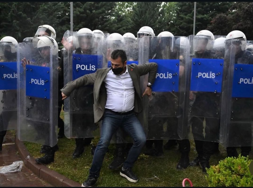 Fedex Ekremoğlu tweet media