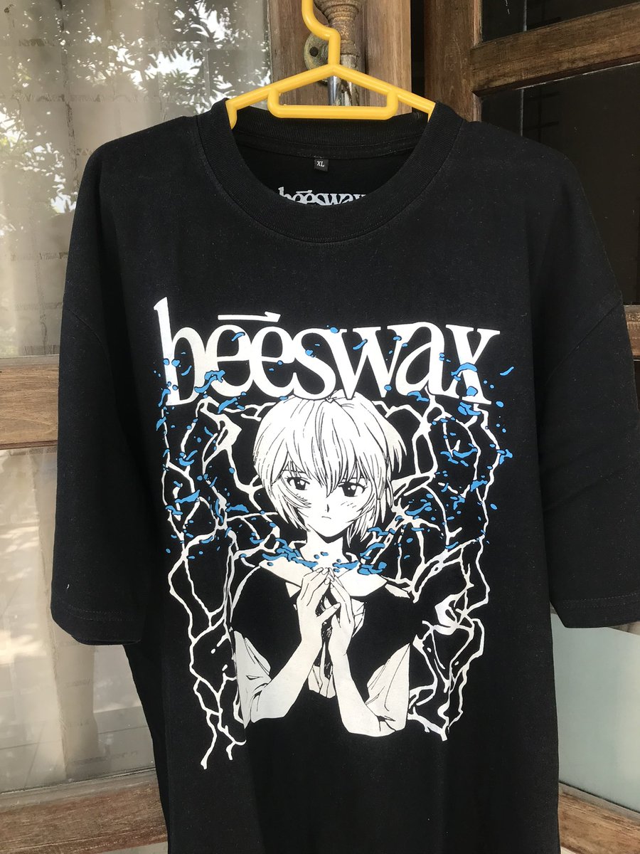 agamxgarbis's tweet photo. longsleeve biru baru : 200 (rarely used)
nofx tour ts : 500 (slightly used)
beeswax x mighty dust : 140 (slightly used)

size XL semua yaa https://t.co/fY6dGC4D3n