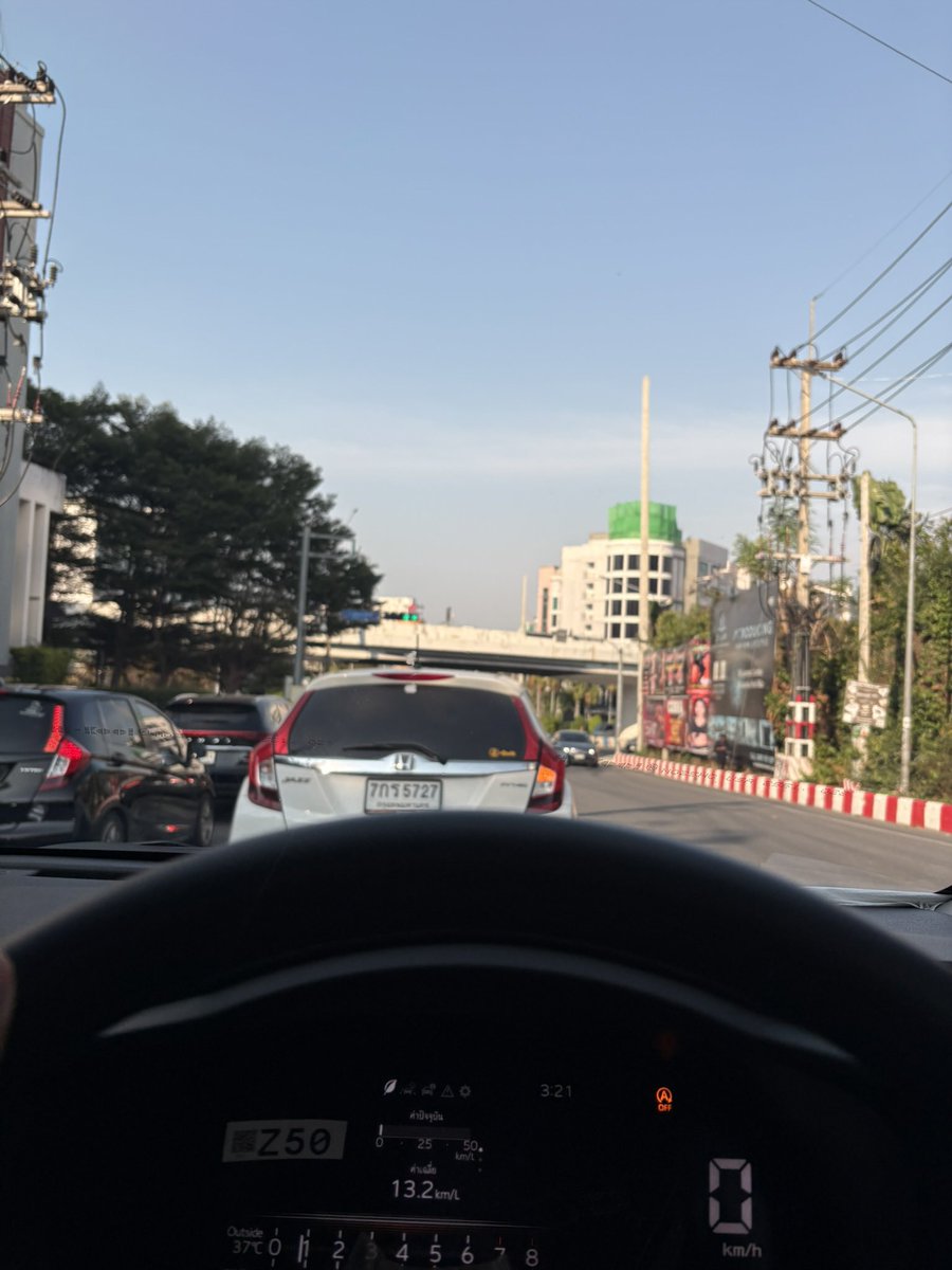 FFrame168's tweet photo. ไปเล่นบ่อวินดีม่ะ ชวนมาา #บ่อวิน #มาบยางพร #ห้วยปราบ #สพานสี่ https://t.co/qGrMkPiZa8