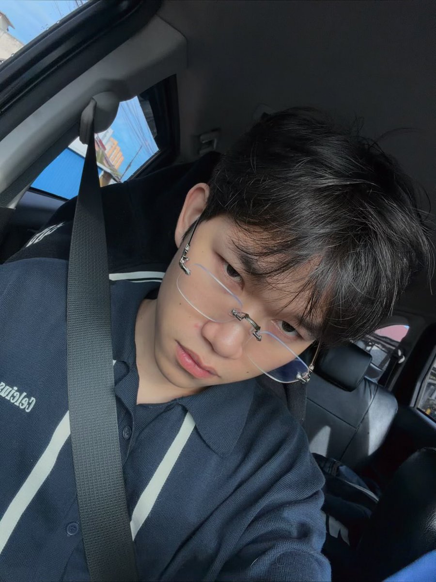 GibertJunnares's tweet photo. Mau aku yang jemput atau kmu yang jemput ??? https://t.co/lDk0gytiKT