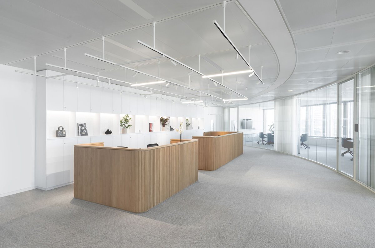 Archello's tweet photo. Barthélémy Griño designs Dior Alto through curved spatial planning, fully glazed partitions, and layered textile elements that shape light, privacy, and movement within Tour Alto’s flared geometry.
https://t.co/ShP8nb8oiZ 

#WorkplaceDesign #InteriorArchitecture #AcousticDesign https://t.co/FKaFAf4PkY