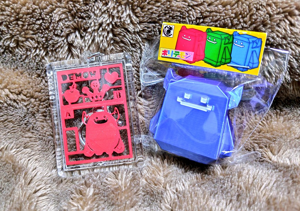 【新品未使用】MOON Art デモンソフビOne up.限定カラー MOON Art さんより DEMON ソフビ 2色 新色が到着！ 明日12/18 12:00