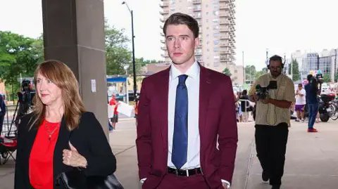 rayferarroespn's tweet photo. @ryanwhitney6 Carter Hart leaving game three or leaving court after being charged with sexual assault ? https://t.co/QENm9jNEUZ