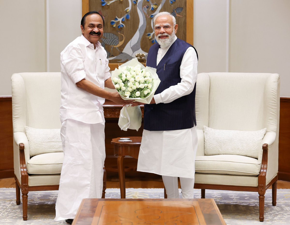 PMO India tweet media