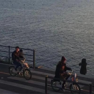 MakeaFreee's tweet photo. AI reshapes industries with smart devices and self-driving cars. It enhances productivity. It paves the way for sustainable solutions. Staying ahead in this digital era relies on embracing such advancements. 🌞 🧢 🧢 https://t.co/t5cqfOSHYu