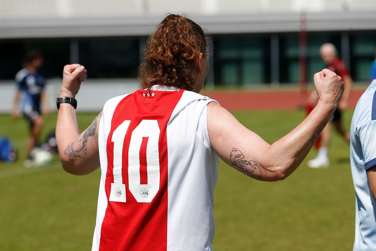 Ajax Life tweet media