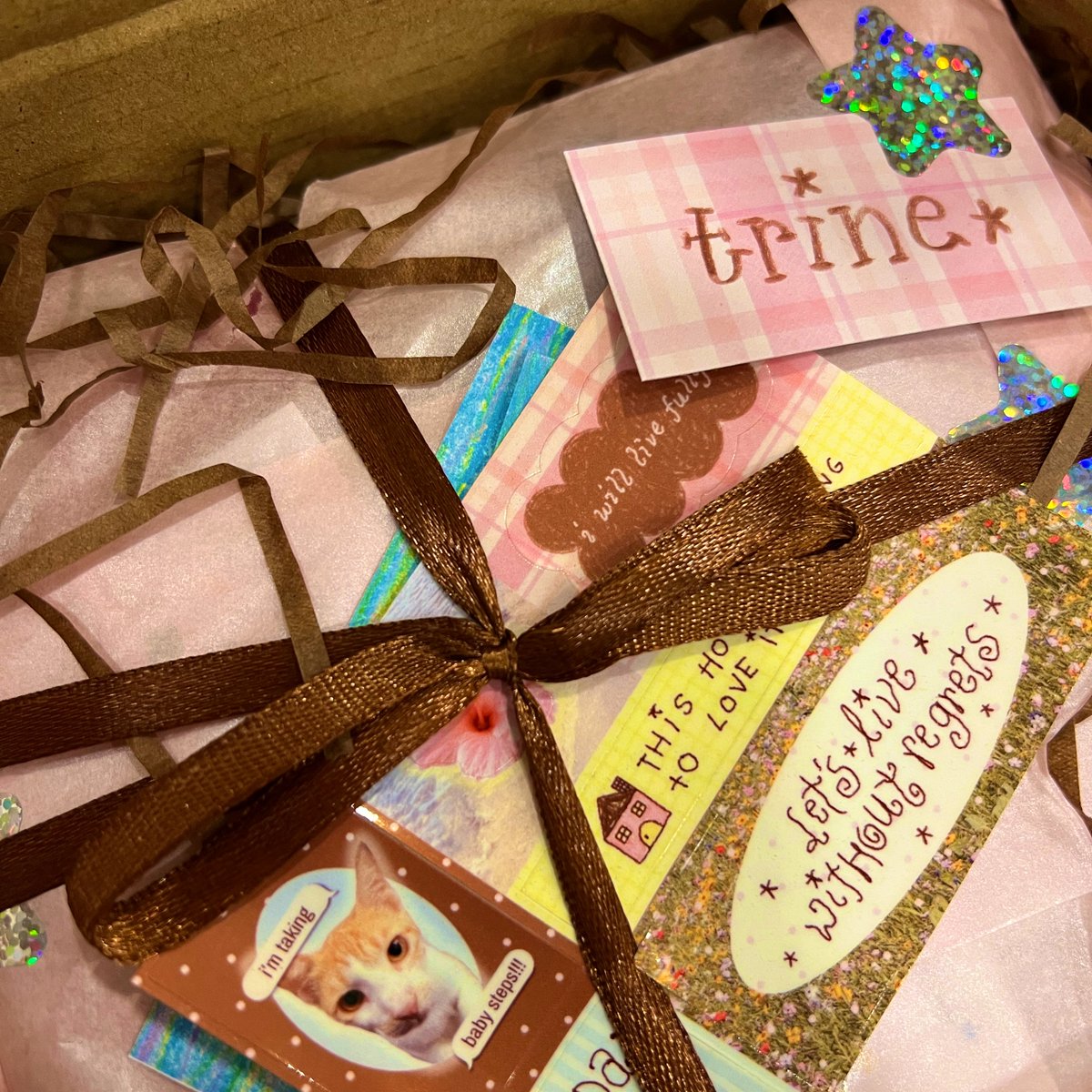 jaemshaechjungs's tweet photo. “life shouldn’t take away that much from you” 🥹 

still feeling a bit gloomy because my soul dog passed last week but these goodies made a breath of fresh air! 🍃🎐

tysm @capturedwarmth!
all the best ily ily ily!! 🫶🏼 https://t.co/Z3fceDxsj3