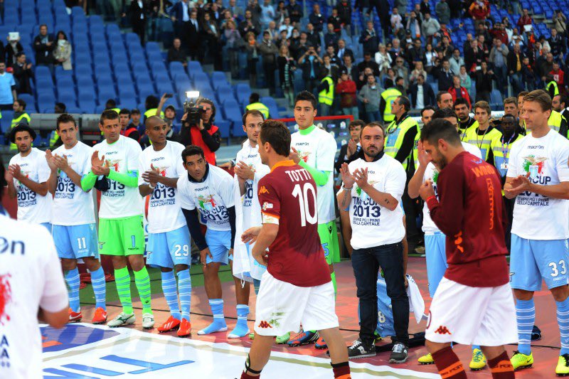phzmcm's tweet photo. Dato che campamo de ricordi, buon 26 maggio 2013 a tutti! 🏆 https://t.co/sMTxFxhCCJ