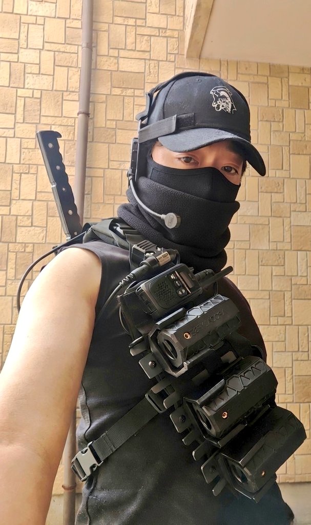 RAYDFUSE1's tweet photo. これでグレネードは3つ装備と、愛知戦で運用したかったなぁ
#サバゲー装備
#ストームアポカリプスグレネード
#M2Sword
#LayLax #BATTLESTYLE
#ライトウェイトバンダリア https://t.co/zexXAo5Xc9