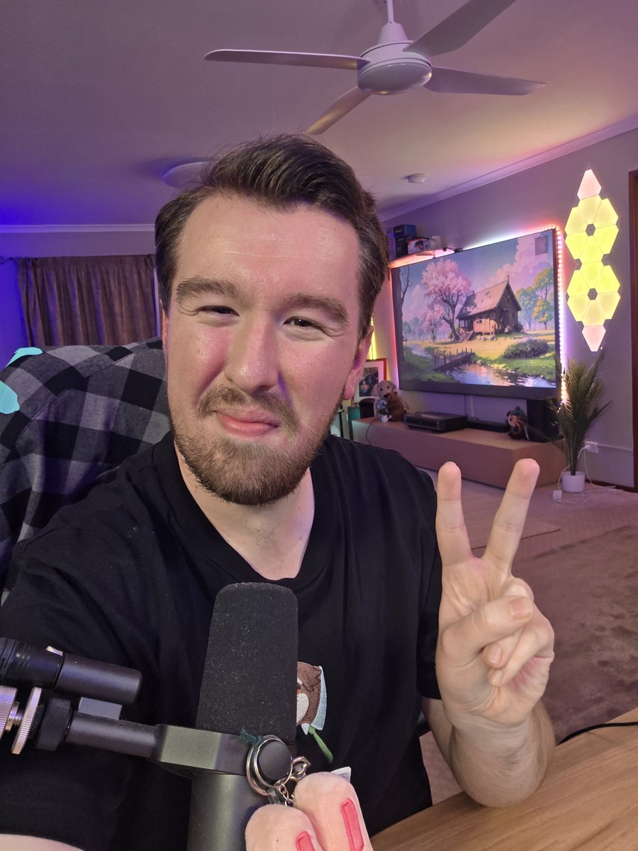 ximOpti's tweet photo. What is this?!?! A Tuesday stream!?!? 🤯🤯

Its release day for @ParalivesGame and they've sent a code over! Let's play! #gifted

https://t.co/Cena8bUIUT https://t.co/aJ4pkvj3wq