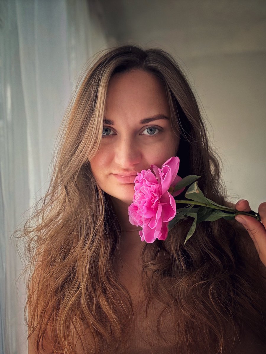 Закохана в життя tweet media