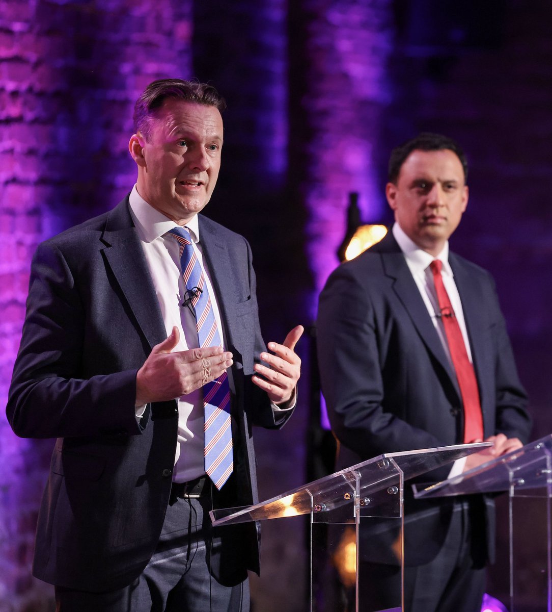 heraldscotland's tweet photo. 'Unionism offers nothing imaginative. It’s dead when it comes to ideas.

'We see that reflected in the leadership of the Scottish Tories and Scottish Labour. Anas Sarwar and Russell Findlay both got thrashed at the election. Yet both still remain as the leaders of their parties. That is as bold an admission of failure as it is possible to make.' || Neil Mackay 👇

𝘐𝘔𝘈𝘎𝘌: 𝘙𝘰𝘣𝘦𝘳𝘵 𝘗𝘦𝘳𝘳𝘺/𝘗𝘈 𝘞𝘪𝘳𝘦/𝘗𝘈 𝘐𝘮𝘢𝘨𝘦𝘴